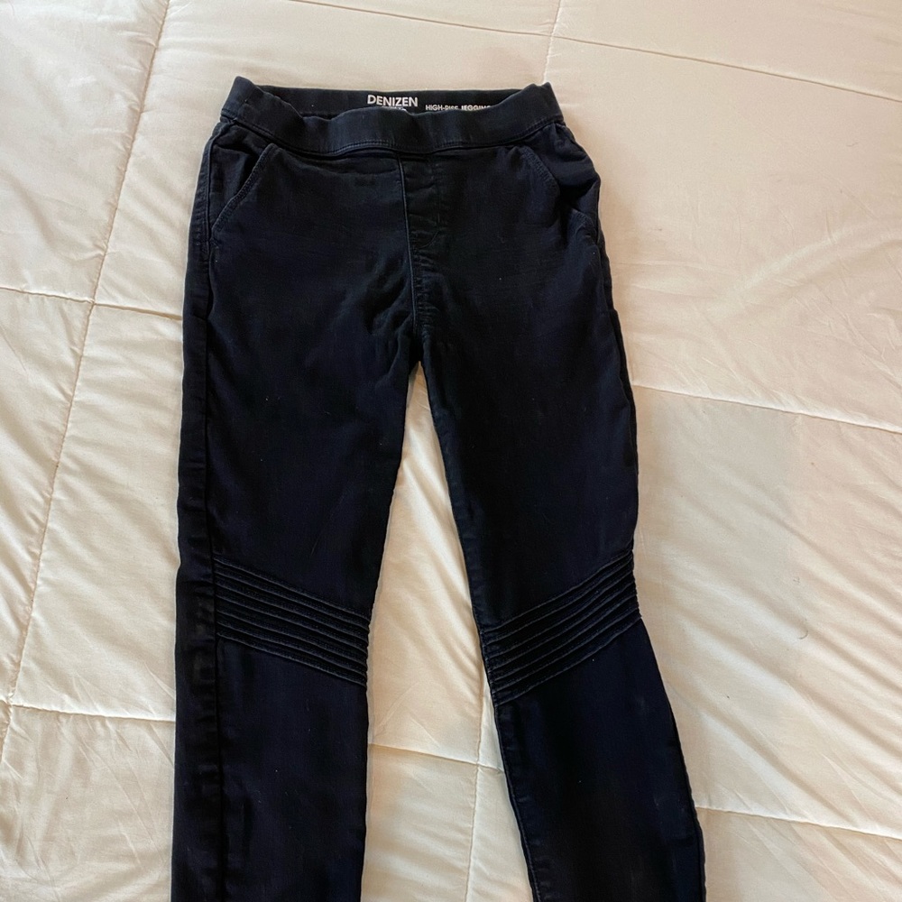 Levi’s Denizen High Rise Jegging with Moto detail